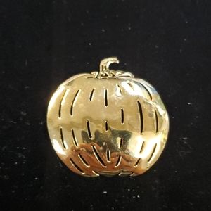 Nice golden 2" pumpkin brooch PN1